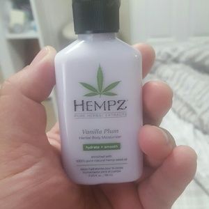 Hempz Herbal body moisturizer VANILLA PLUM